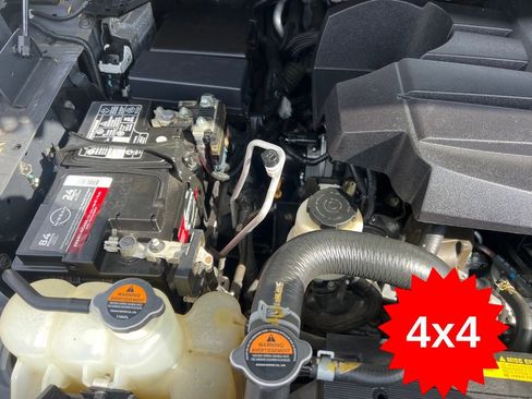 Used 2021 Nissan Titan PRO-4X w/ Pro-4x Convenience Package AWD/4WD image 28