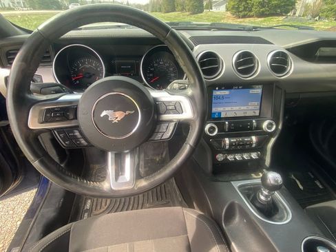 Used 2019 Ford Mustang GT w/ Equipment Group 301A image 10