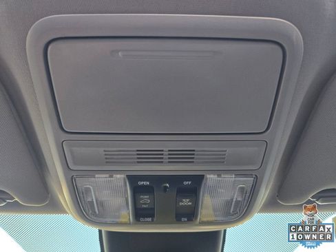 Used 2024 Honda Odyssey EX-L image 36