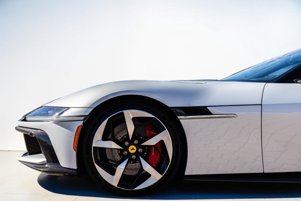 Certified 2025 Ferrari 12Cilindri RWD image 28
