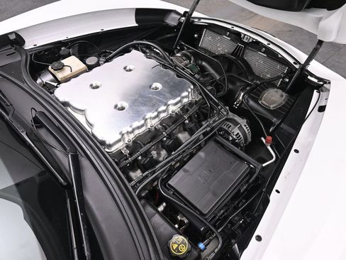 Used 2016 Chevrolet Corvette Z06 w/ 2LZ Preferred Equipment Group RWD image 31
