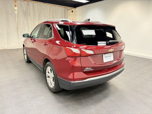 Used 2020 Chevrolet Equinox LT image 3
