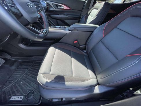 Used 2024 Chevrolet Equinox EV RS image 12