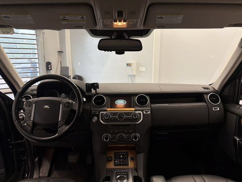 Used 2015 Land Rover LR4 HSE AWD/4WD image 30