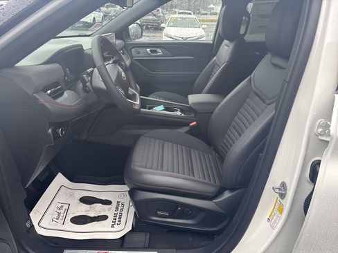 New 2026 Ford Explorer ST-Line image 12