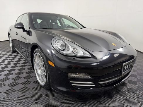 Used 2013 Porsche Panamera 4 Platinum Edition AWD/4WD image 3