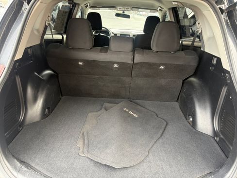 Used 2014 Toyota RAV4 LE AWD/4WD image 26