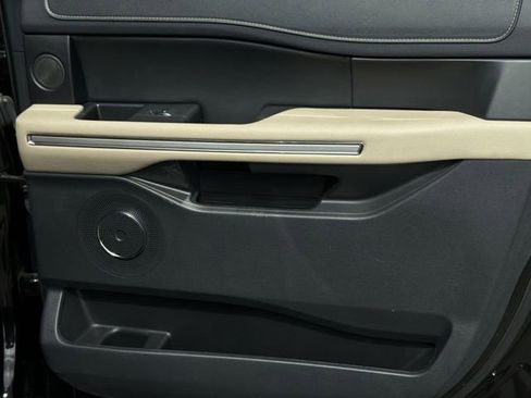 Used 2024 Ford Expedition Max Limited image 42