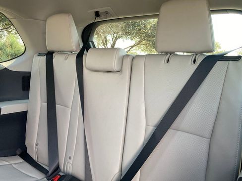 New 2026 Toyota Grand Highlander Limited image 4