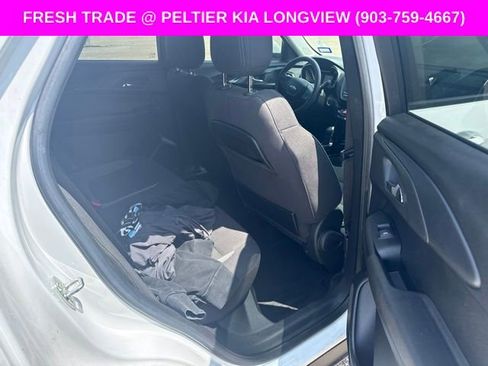 Used 2023 Chevrolet TrailBlazer LT FWD image 10