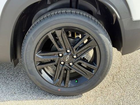 New 2026 Chevrolet TrailBlazer LT w/ Convenience Package AWD/4WD image 4