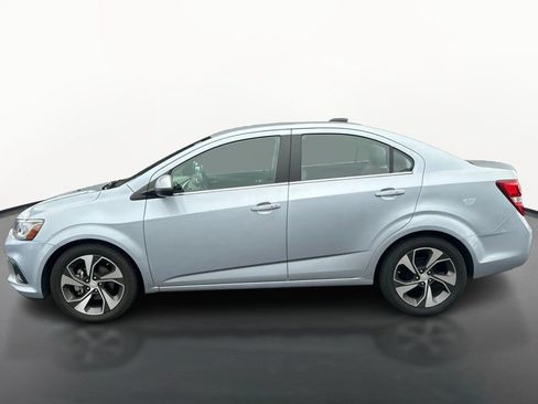 Used 2017 Chevrolet Sonic Premier w/ Driver Confidence Package FWD image 6
