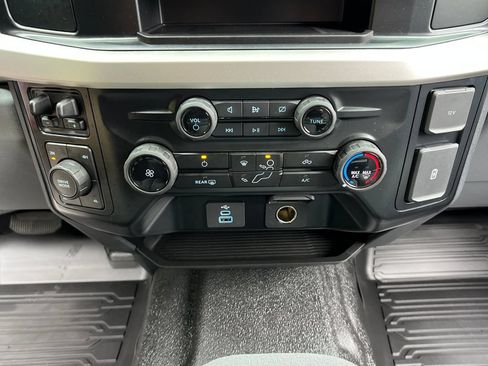 Used 2024 Ford F250 XL w/ XL Off-Road Package AWD/4WD image 17