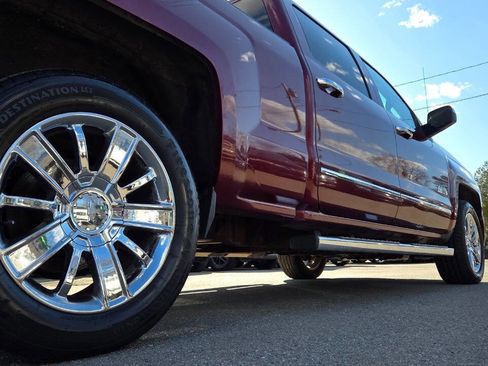 Used 2014 Chevrolet Silverado 1500 High Country w/ High Country Premium Package image 15