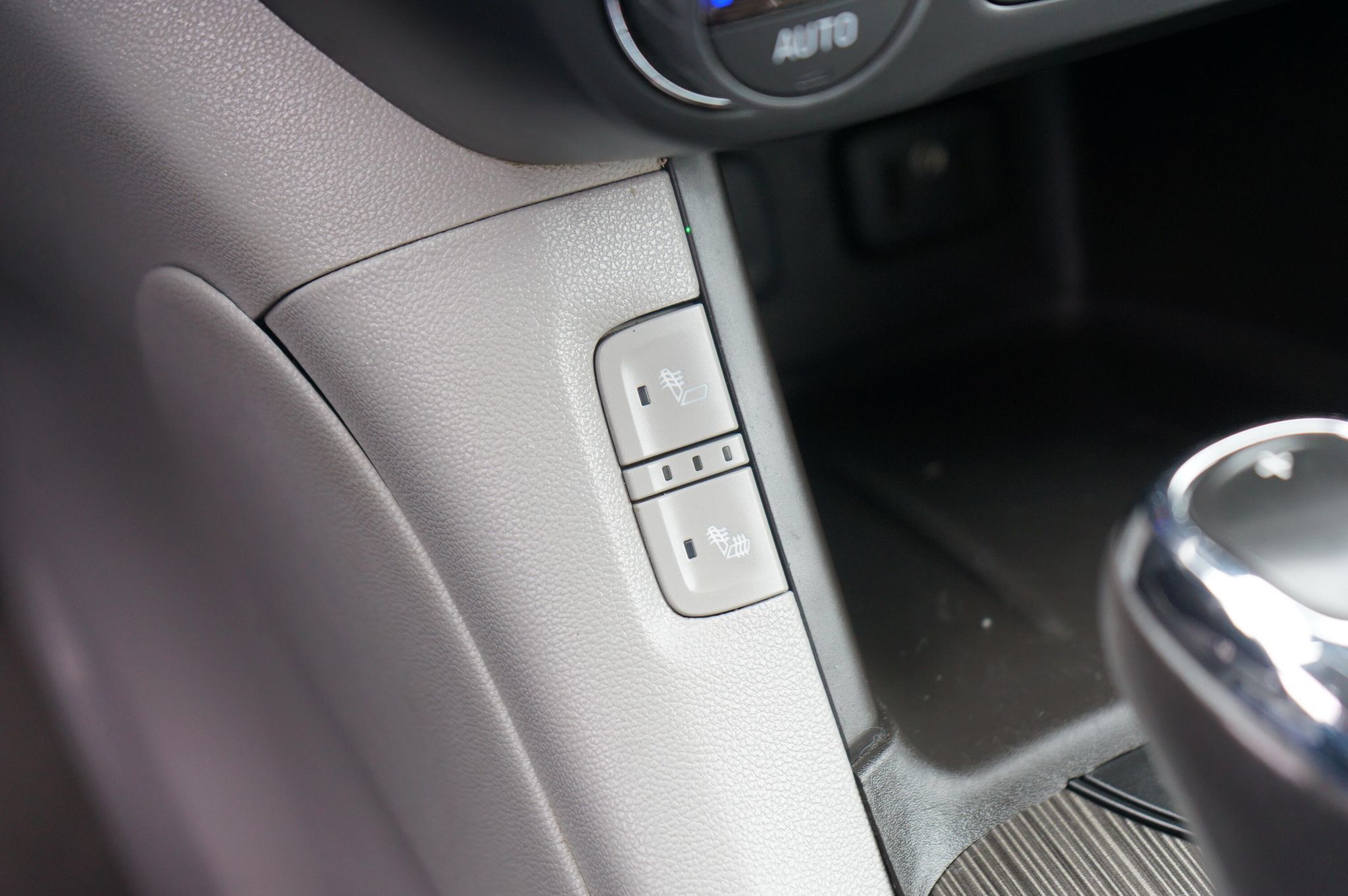 Used 2017 GMC Acadia SLT AWD/4WD image 17