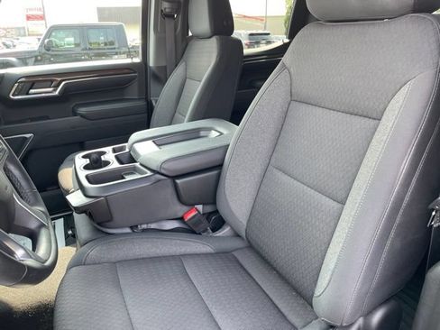 Used 2024 Chevrolet Silverado 1500 LT AWD/4WD image 11