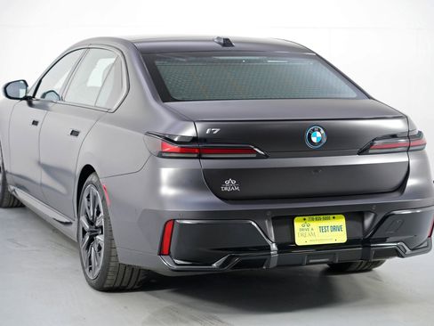 Used 2023 BMW i7 xDrive60 w/ Parking Assistance Package image 62