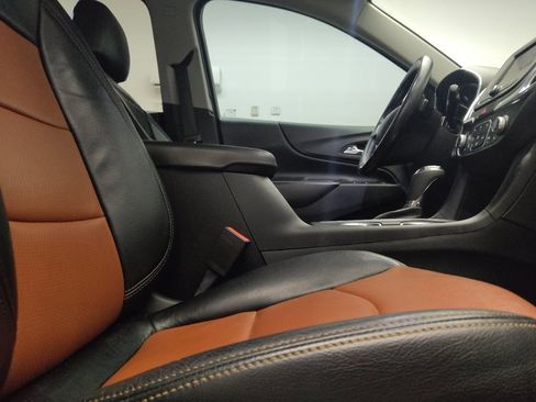 Used 2020 Chevrolet Equinox LT FWD image 21