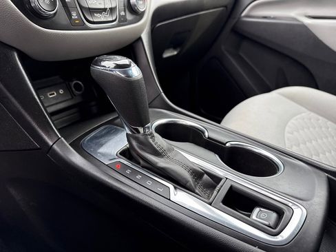 Used 2021 Chevrolet Equinox LT image 26