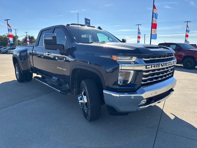 Used 2021 Chevrolet Silverado 3500 LTZ w/ LTZ Plus Package AWD/4WD image 19