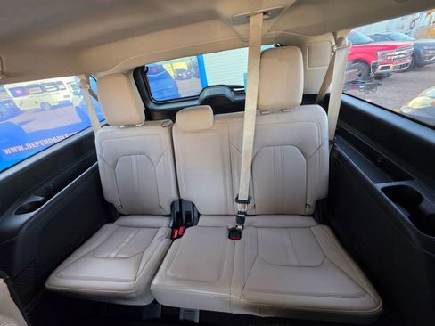 Used 2024 Ford Expedition Max Limited AWD/4WD image 10