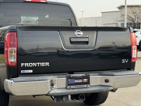 Used 2019 Nissan Frontier SV image 8