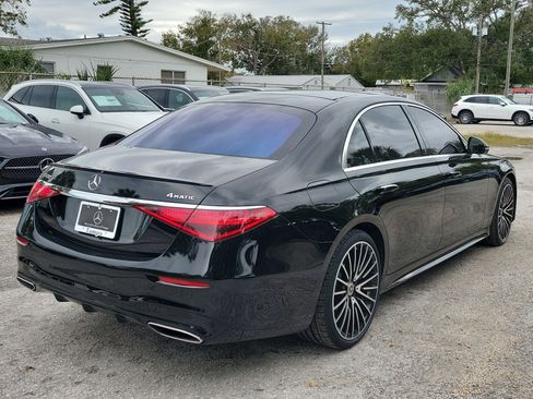 Used 2022 Mercedes-Benz S 580 4MATIC Sedan image 3