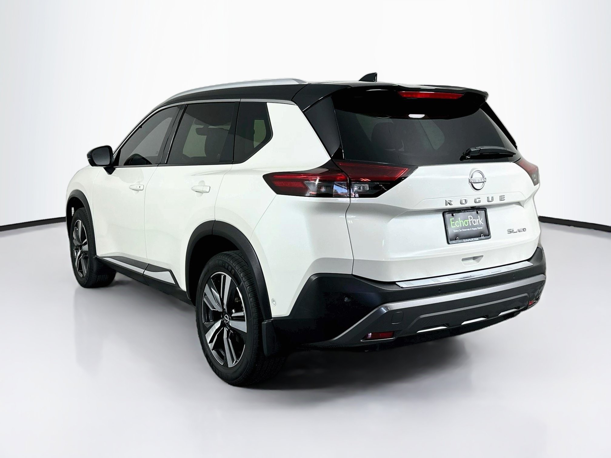 Used 2023 Nissan Rogue SL w/ SL Premium Package AWD/4WD image 5