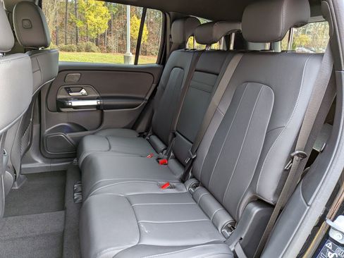 New 2026 Mercedes-Benz GLB 250 image 32