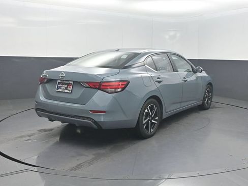 Used 2025 Nissan Sentra SV FWD image 30