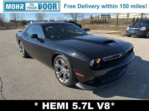 Used 2022 Dodge Challenger R/T image 3