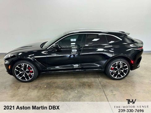 Used 2021 Aston Martin DBX image 4