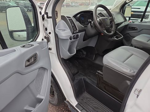 Used 2018 Ford Transit 150 130 Low Roof RWD image 10