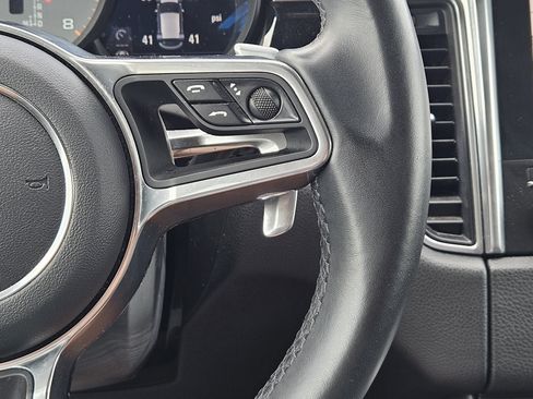 Used 2018 Porsche Macan S image 27