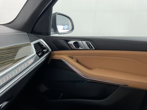 Used 2024 BMW X5 sDrive40i w/ Parking Assistance Package image 12