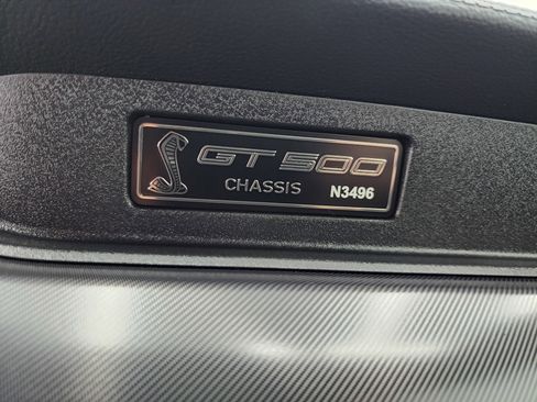 Used 2022 Ford Mustang Shelby GT500 w/ Technology Package image 48