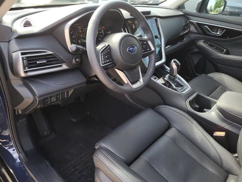 Used 2025 Subaru Outback Touring AWD/4WD image 22