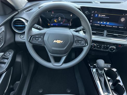 New 2026 Chevrolet Trax LT FWD image 14