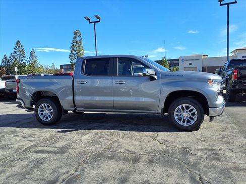 New 2026 Chevrolet Silverado 1500 LT image 3