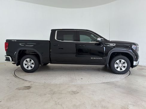 Used 2023 GMC Sierra 1500 SLE AWD/4WD image 8
