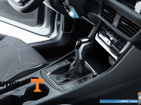 Used 2025 Volkswagen Jetta Sport FWD image 69