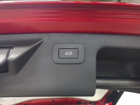 Certified 2025 Land Rover Discovery Sport S image 7