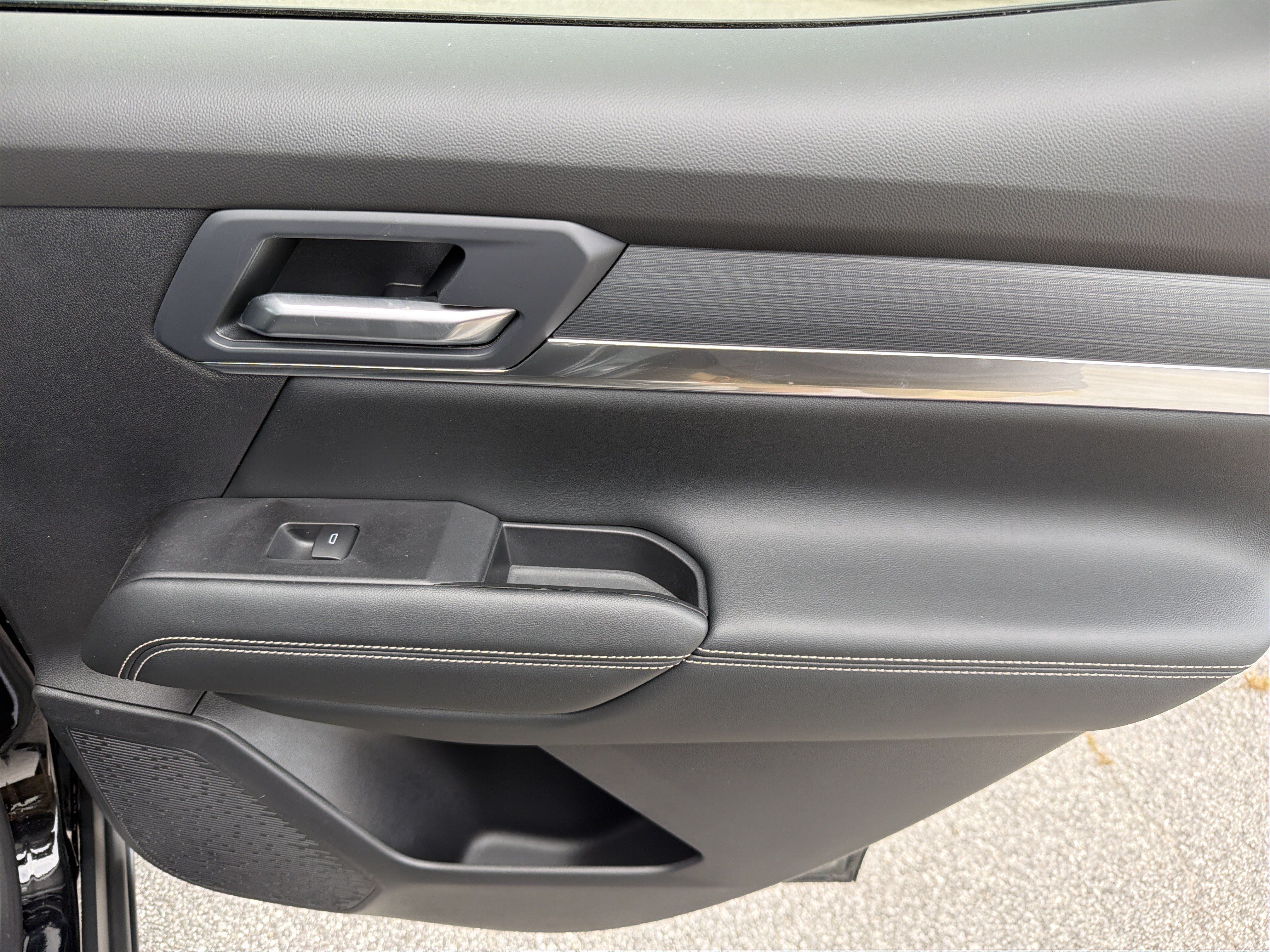 New 2026 GMC Terrain Elevation w/ Black Edition FWD image 17