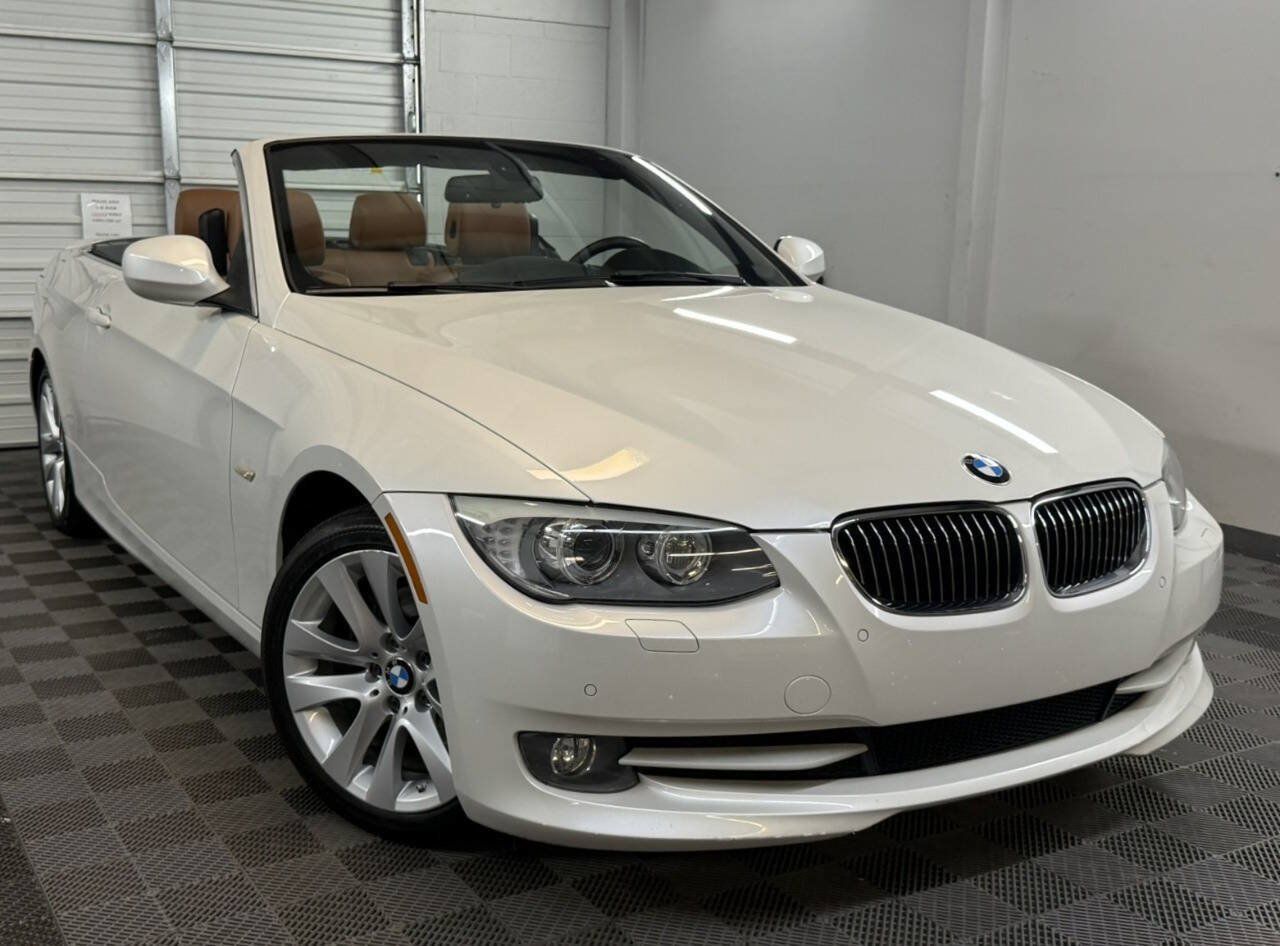 Used 2013 BMW 328i Convertible RWD image 1