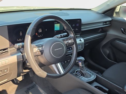 Used 2025 Hyundai Kona SEL FWD image 13