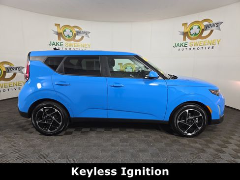 Used 2025 Kia Soul EX image 10