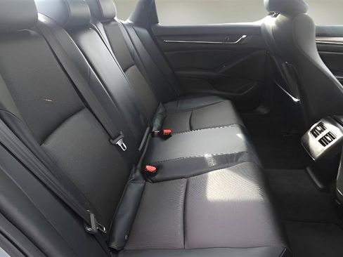 Used 2018 Honda Accord Sport image 26