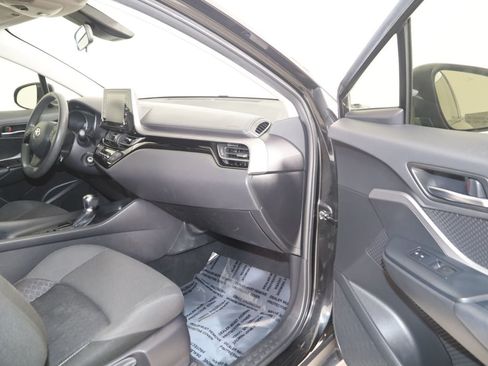 Used 2021 Toyota C-HR LE FWD image 36
