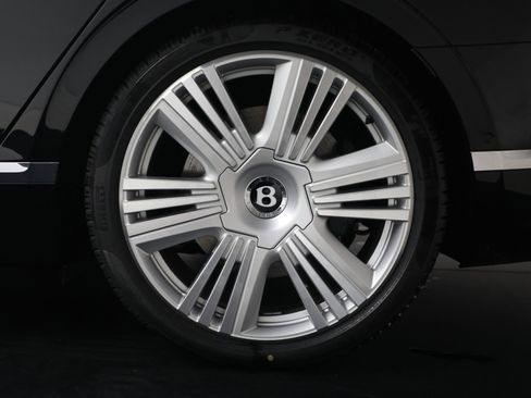 New 2026 Bentley Flying Spur Azure image 15