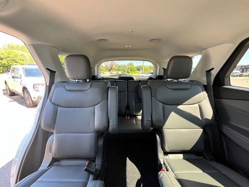 New 2026 Ford Explorer Active w/ Active Comfort Package RWD image 10